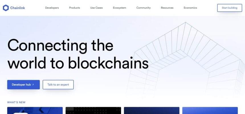 What is Chainlink? ​How It Works & Its Features 2024 Review