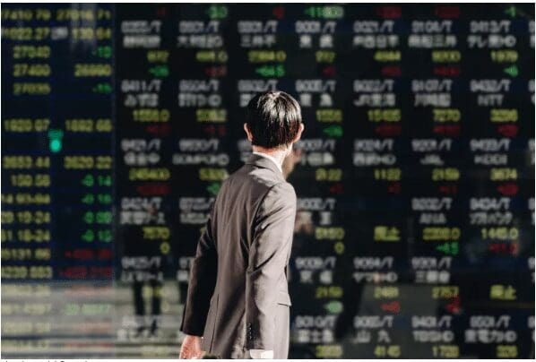 10 Best Forex Trading Strategy for Consistent Profits | Expert Tips 3 Trend Trading