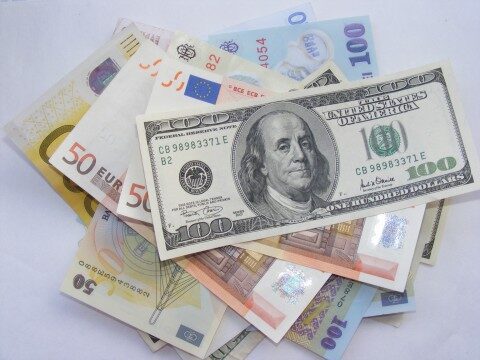 Set Alerts and Track Currency Rates