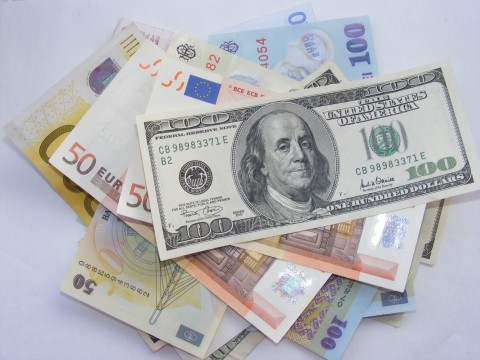Set Alerts and Track Currency Rates