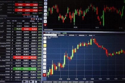 10 Best Forex Brokers For Hedging In 2025 – Top Picks for Risk Management