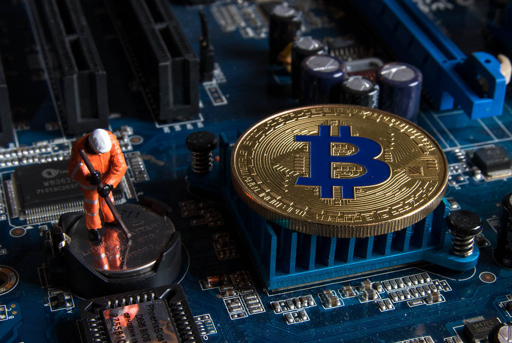 10 Countries With Bitcoin Mining Bans 3 Algeria