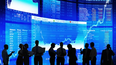 7 Best Value Stocks to Buy According to Billionaires
