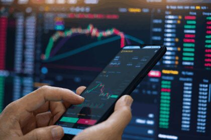 10 Trusted Brokers Offering Both Crypto and Forex Trading