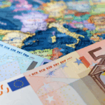 10 Best Cross-Border Wealth Containers for Global Families