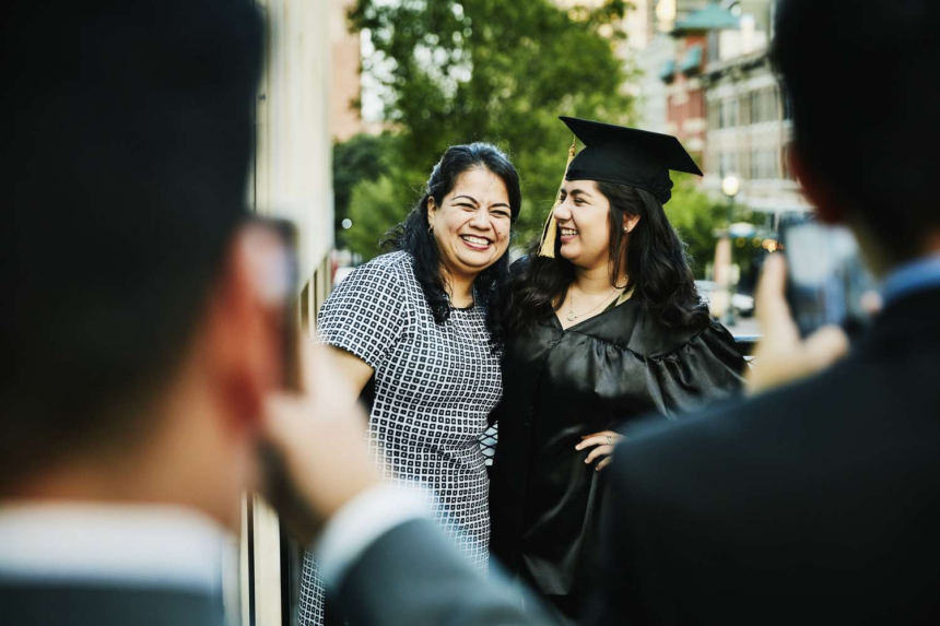 10 Best International Student Loan Providers Compared