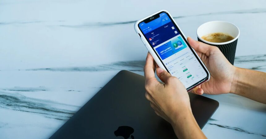 10 Prop Firms Offering Same-Day USDC & USDT Payouts